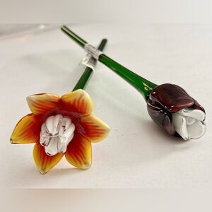 PAIR OF ART GLASS FLOWERS